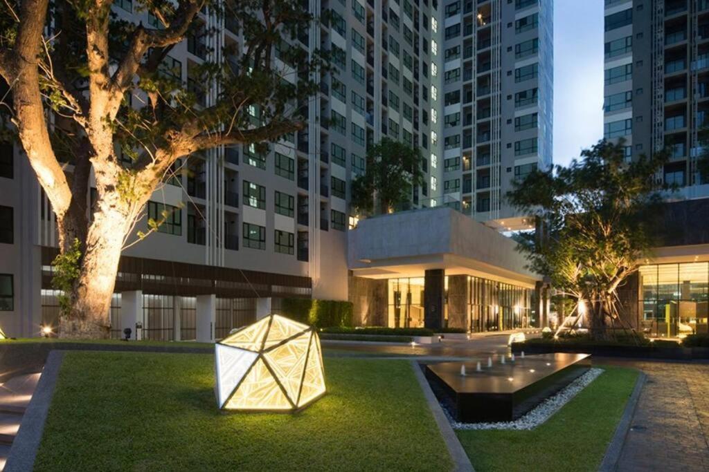 The Base Condo Center Of Pattaya Rooftop Swimming Pool Exterior foto