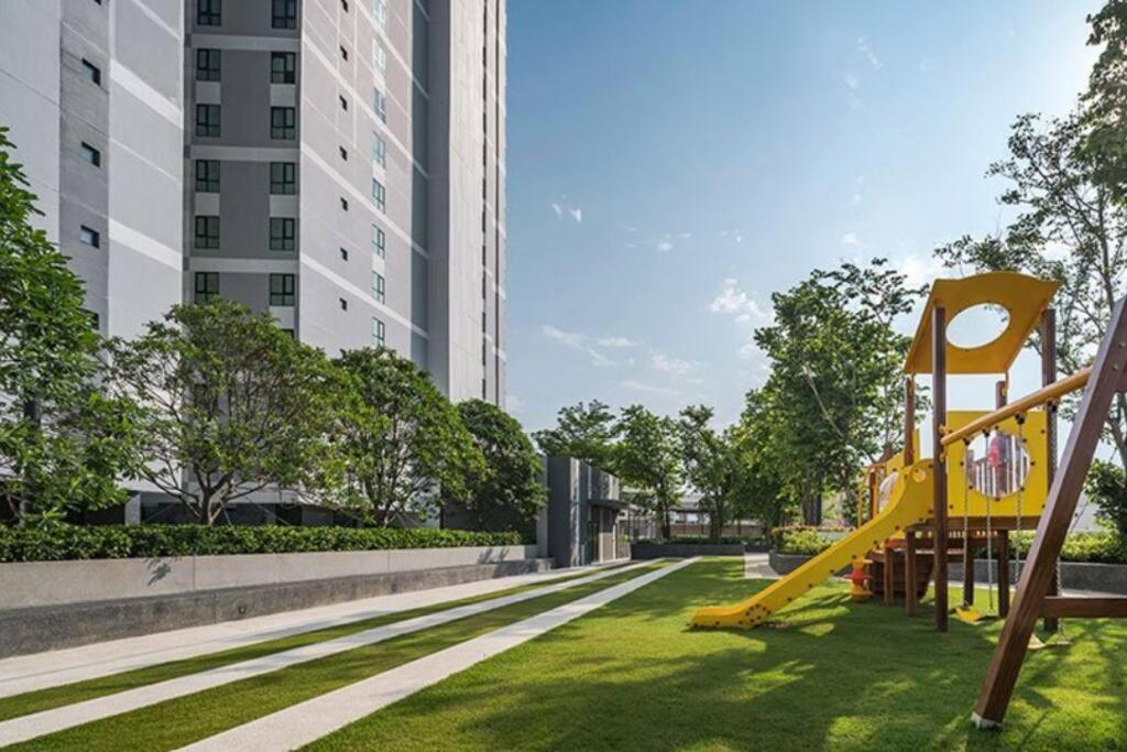 The Base Condo Center Of Pattaya Rooftop Swimming Pool Exterior foto