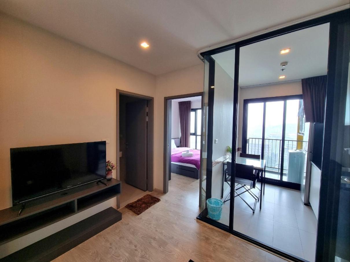 The Base Condo Center Of Pattaya Rooftop Swimming Pool Exterior foto
