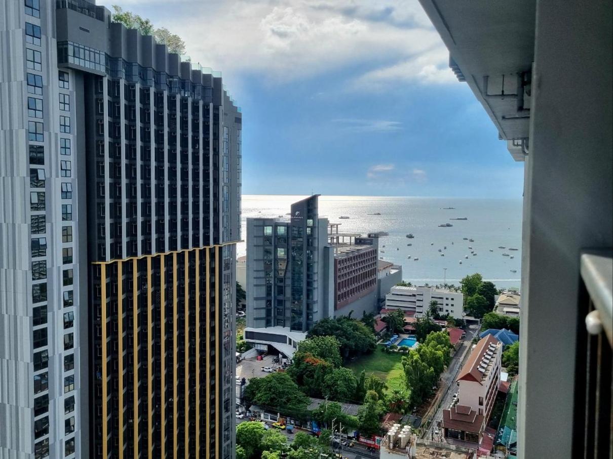 The Base Condo Center Of Pattaya Rooftop Swimming Pool Exterior foto