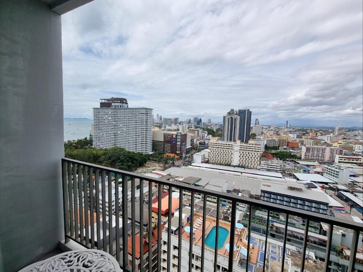 The Base Condo Center Of Pattaya Rooftop Swimming Pool Exterior foto